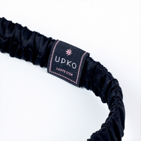 Satynowa opaska na oczy z haftem – Upko Satynowa opaska na oczy z haftem – Upko