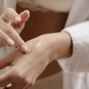 Stymulujące serum na łechtaczkę – Bijoux Indiscrets Sex au Naturel Clitoral Arousal Serum 13ml
