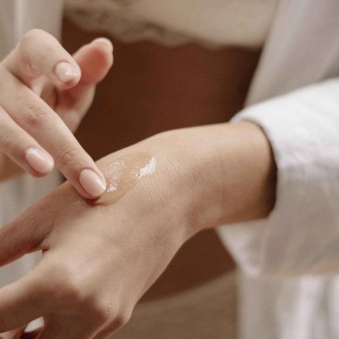 Stymulujące serum na łechtaczkę – Bijoux Indiscrets Sex au Naturel Clitoral Arousal Serum 13ml Stymulujące serum na łechtaczkę – Bijoux Indiscrets Sex au Naturel Clitoral Arousal Serum 13ml